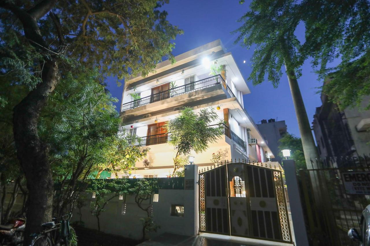 新德里 Oyo62702金色家庭旅馆酒店 外观 照片